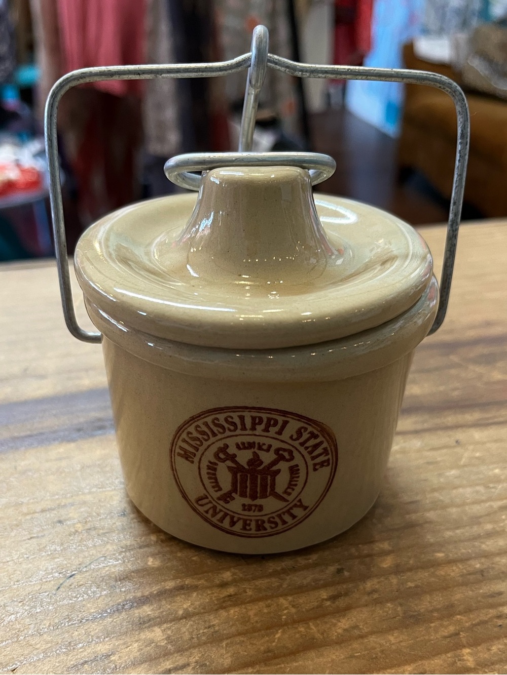 Mississippi State University Ceramic Mini Crock with Wire Handle Tan 3”